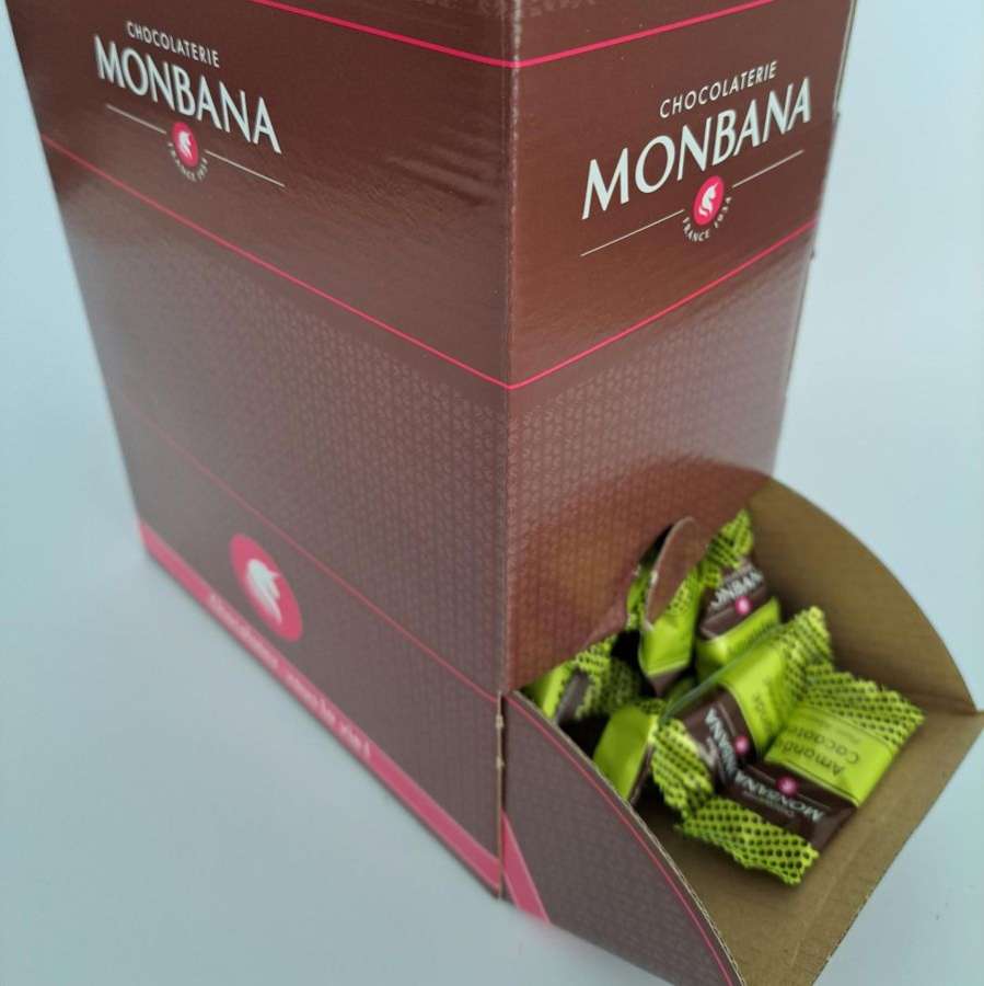 MHD 02-2026 / MONBANA - schokolierte Mandeln, 600 Gramm (ca. 200 Stück)